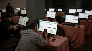 Recuento detenido y tensión política: la larga espera por los resultados en Honduras